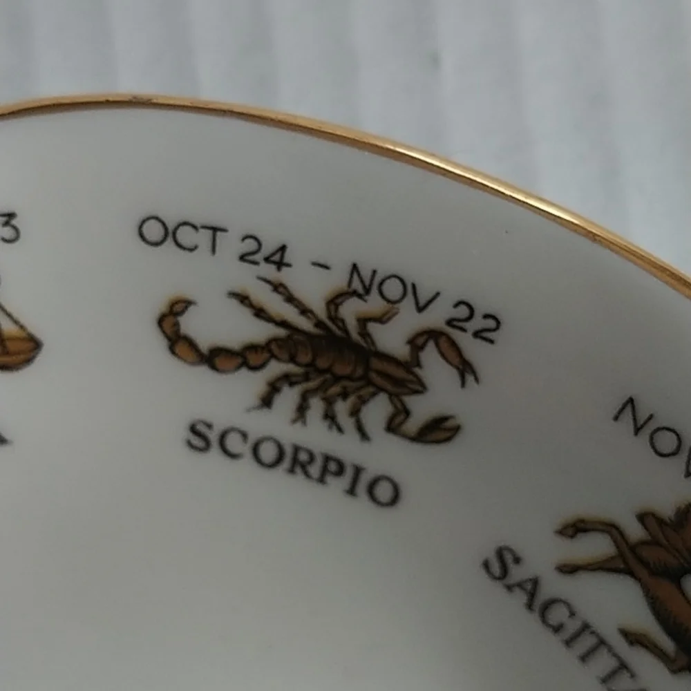 Royal Bone China 